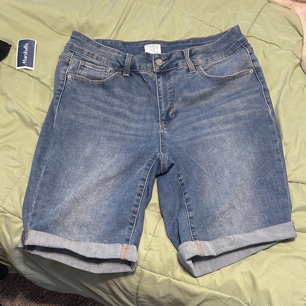 Time and Tru Classic Blue Jean Shorts